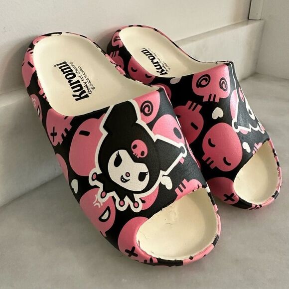 Sanrio Hello Kitty Black Pink Slide Sandals Size 6-6.5 - Picture 2 of 5